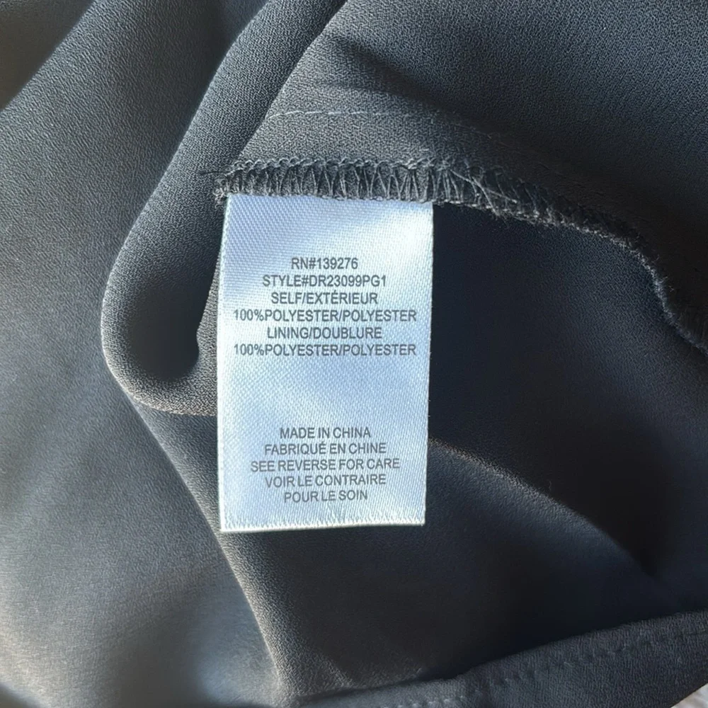 DR2 by Daniel Rainn Crew Neck Pleat Top in Black Size Large EUC